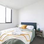 Waterview 2 Bedder, Very Quiet! Near Olympic Park